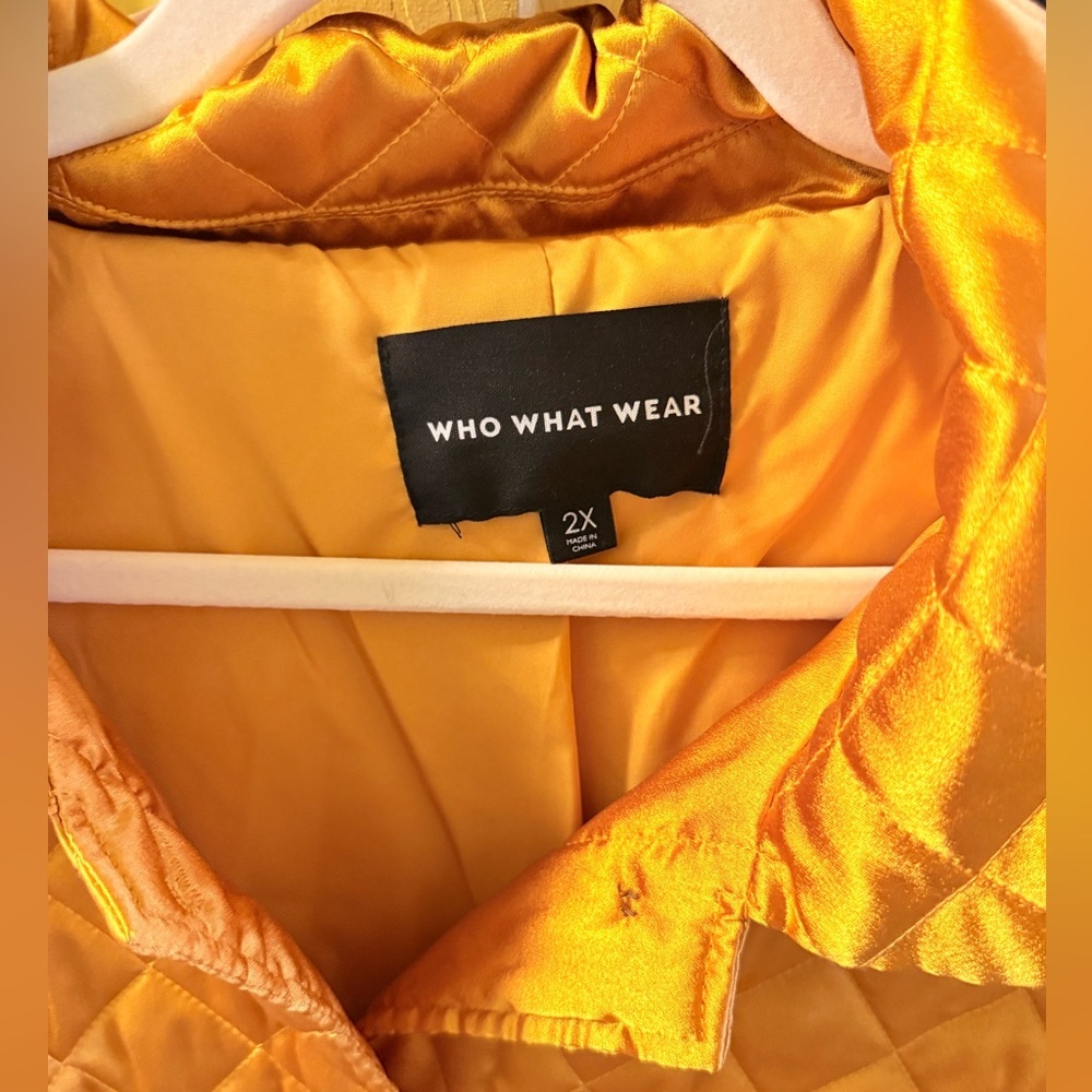 Who What Wear Quilted Gold-Yellow Button-Front Puffer Jacket - Picture 3 of 3